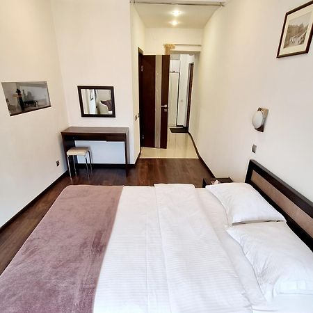 Apartment Mitskevycha Square 5 Lviv Luaran gambar